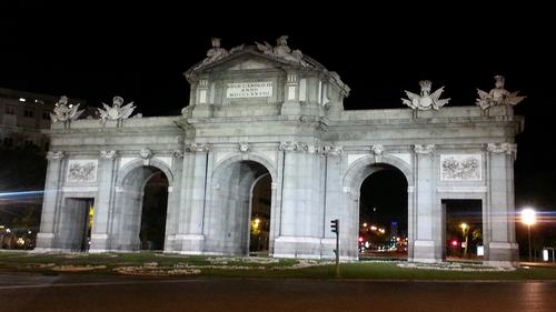 Alcala gate -Parque del retiro- Discovering Madrid in Three Days