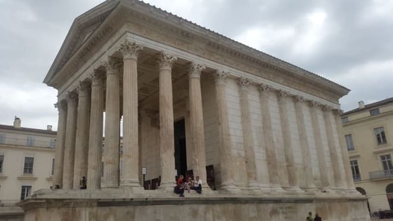 Temple of Juno - Nimes - (France) Tourism in Ancient Rome