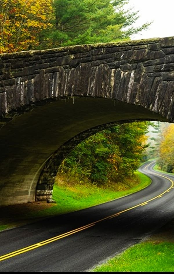 Blue ridge parkway map: Traversing the Appalachians We travel one of the most beautiful roads in the United States. A road to enjoy with tranquility while admiring the landscapes that it offers us. We are going to travel the Blue Ridge Parkway,