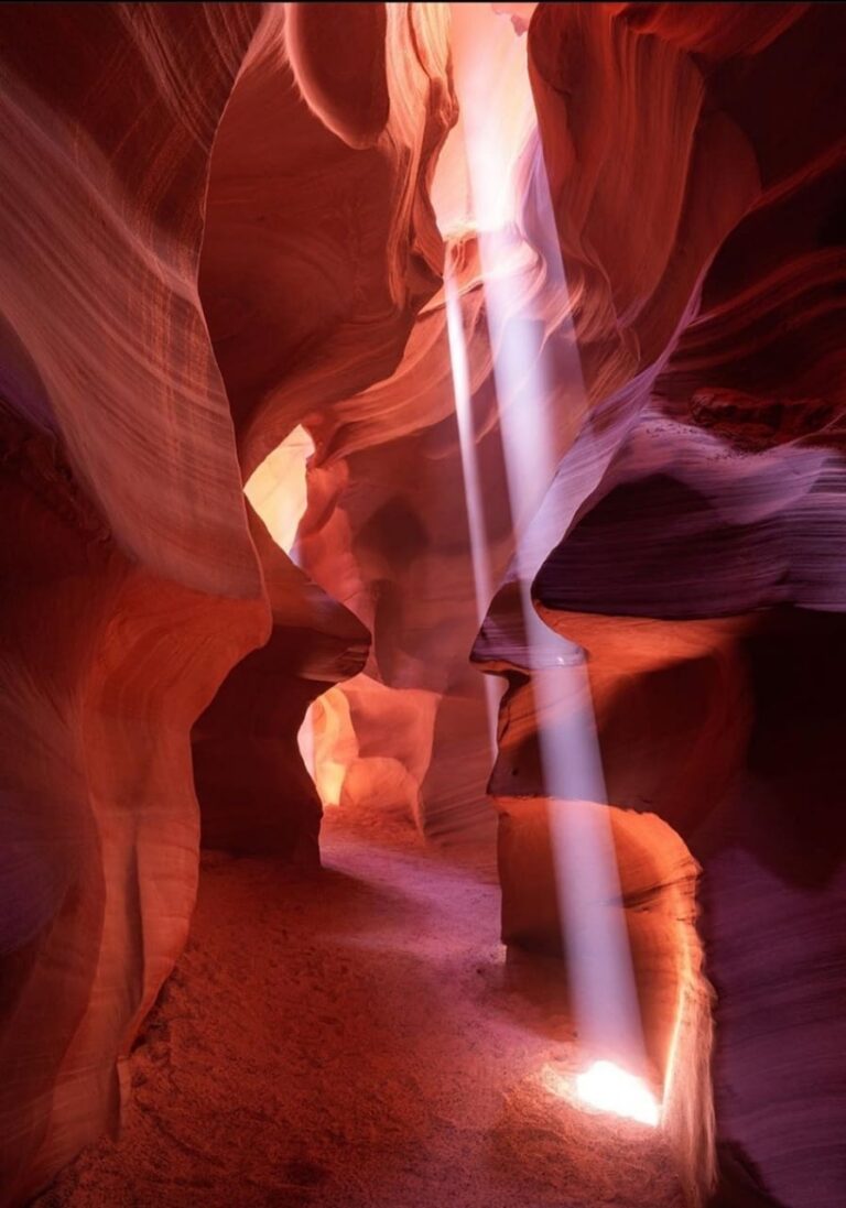 Antelope Canyon Tour Lower and Upper Antelope Canyon