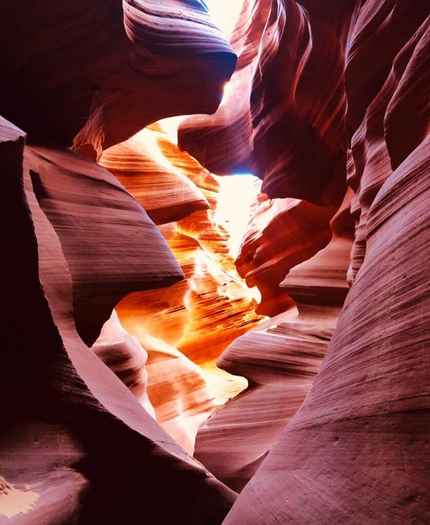 Lower Antelope Canyon In Lower there are no light effects in the Upper, but its walls and undulations are just as spectacular