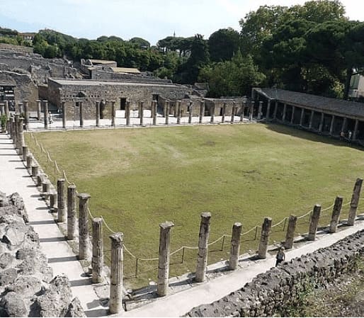 Gymnasium in Ancient Greek