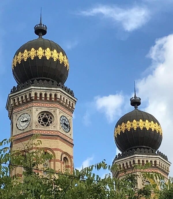 towers Synagogue of Budapest