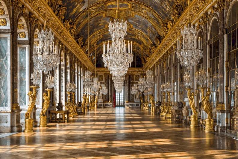 Hotel Airelles Château de Versailles Le Grand Contrôle - Hall of Mirrors