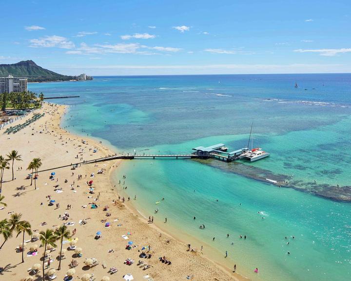 Waikiki Beach (Oahu) = Best Beaches in the United States