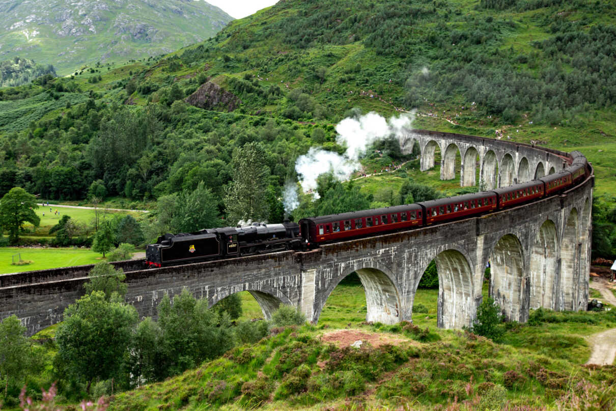 Glenfinnan statio - Jacobite Steam Train, The Harry Potter train